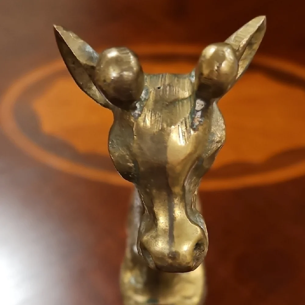 Amazing Solid Textured Heavy Brass Figural Giraffe Sculpture w/Detailed Design